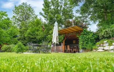 Ein Garten an der Unterkunft Ferienwohnung - Wagrain