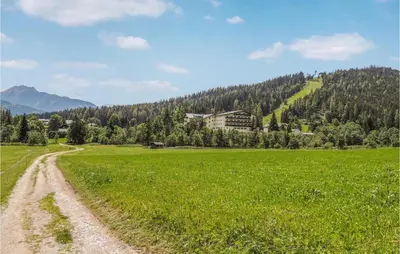 Ein allgemeiner Bergblick oder ein Berglick von der Ferienwohnung aus