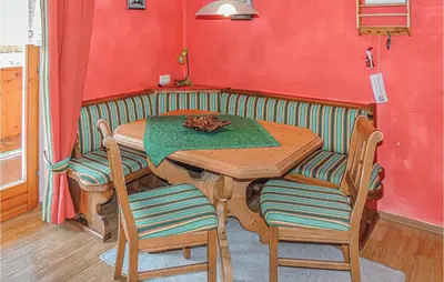 Ein Sitzbereich in der Unterkunft Nette Ferienwohnung Kleinarl
