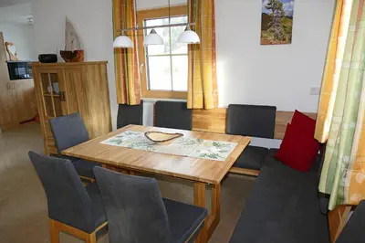 Ein Sitzbereich in der Unterkunft Ferienhaus Weißpriach