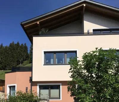 Das Gebäude in dem sich die Ferienwohnung befindet