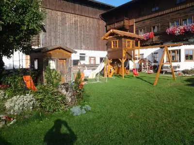 Ein Kinderspielbereich in der Unterkunft Nöglhof
