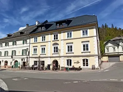 Das Gebäude in dem sich die Ferienwohnung befindet