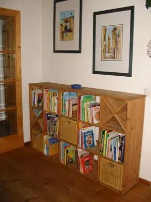 Die Bibliothek in der Ferienwohnung