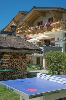 Tischtennis in der Unterkunft Aparthotel Steger Wagrain oder in der Nähe