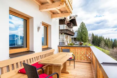 Ein Balkon oder eine Terrasse in der Unterkunft Ferienhaus Weitblick