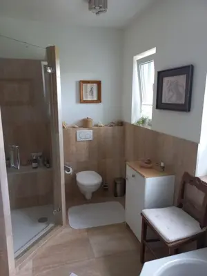 Ein Badezimmer in der Unterkunft Haus mit mediterranem Flair