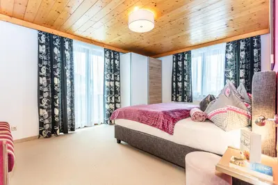 Ein Bett oder Betten in einem Zimmer der Unterkunft Haus Alexandra