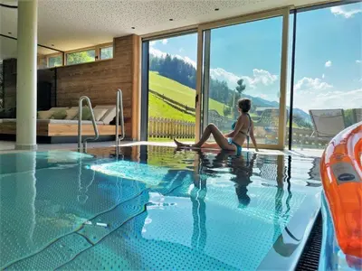 Der Swimmingpool an oder in der Nähe von Chalets Schladming Ski-in Ski-out