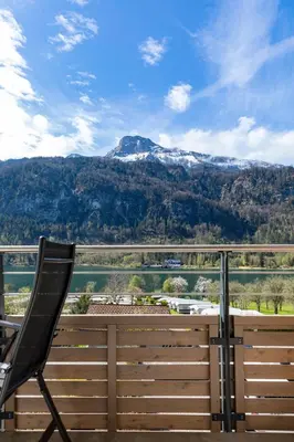 Ein allgemeiner Bergblick oder ein Berglick von der Ferienwohnung aus