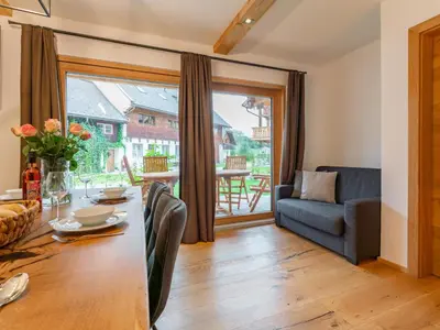 Ein Sitzbereich in der Unterkunft AlmApARTment Mauterndorf Pichl 8-1