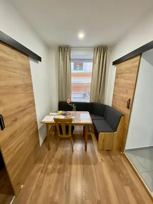 Ein Sitzbereich in der Unterkunft Apartment Katrin im Zentrum