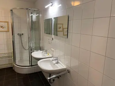 Ein Badezimmer in der Unterkunft Obertauern Fewo Alps -Top 11 by Kamper