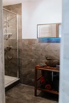 Ein Badezimmer in der Unterkunft Das Schutzhaus-Bed and Breakfast-Dein Basislager im Salzkammergut