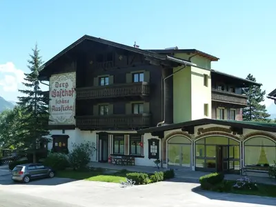 Das Gebäude in dem sich die Pension befindet