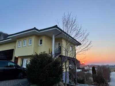 Das Gebäude in dem sich die Ferienwohnung befindet