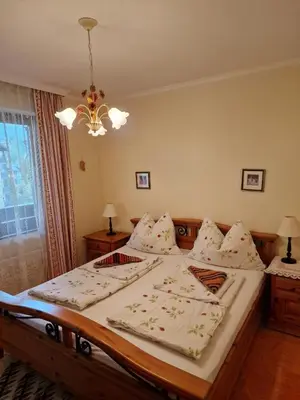 Ein Bett oder Betten in einem Zimmer der Unterkunft Appartment Christine Bad Aussee