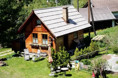 Ein Garten an der Unterkunft Apartment Goaßa - Familie Zehner