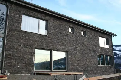 Das Gebäude in dem sich die Ferienwohnung befindet