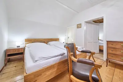 Ein Bett oder Betten in einem Zimmer der Unterkunft Haus Erni