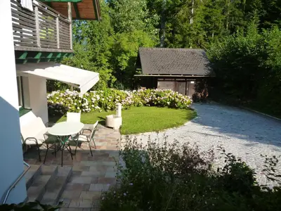 Ein Garten an der Unterkunft Ferienwohnung Schwarzindien