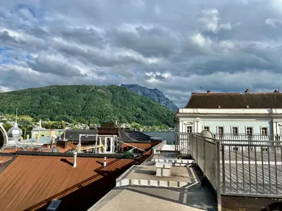 Ein allgemeiner Bergblick oder ein Berglick von der Ferienwohnung aus