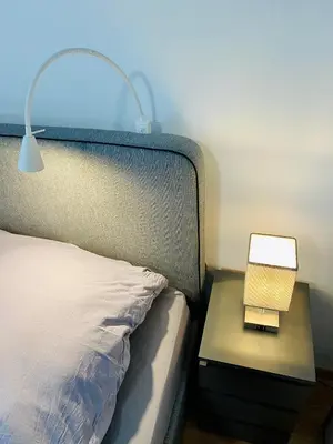 Ein Bett oder Betten in einem Zimmer der Unterkunft Einzimmer-Apartment 25 m2 Gartenzinken im Zentrum von Bad Ischl