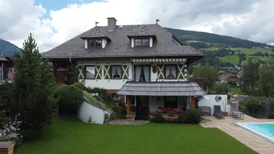 Der Swimmingpool an oder in der Nähe von Landhaus Gartler