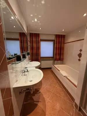 Ein Badezimmer in der Unterkunft Sonnhang Apartment Unterkofler