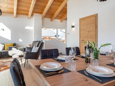 Ein Sitzbereich in der Unterkunft Grebenzen Lodge Prinz