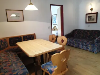 Ein Sitzbereich in der Unterkunft Appartement Schwaighofwirt