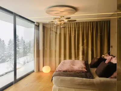 Ein Sitzbereich in der Unterkunft Attersee Luxury Design Villa with dream views, large Pool and Sauna