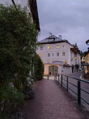 Das Gebäude in dem sich das Aparthotel befindet