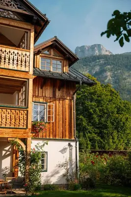 Ein allgemeiner Bergblick oder ein Berglick von des Chalets aus