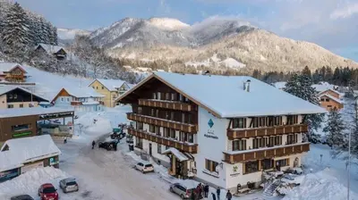 Ein allgemeiner Bergblick oder ein Berglick von der Ferienwohnung aus