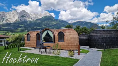 Ein allgemeiner Bergblick oder ein Berglick von des Ferienhauses aus