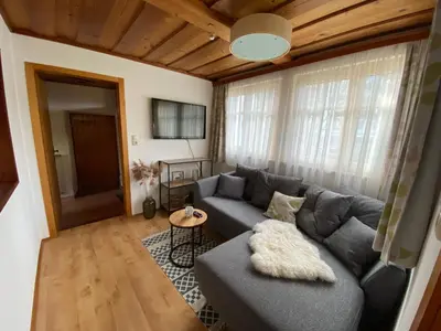 Ein Sitzbereich in der Unterkunft Ferienwohnung Engl Haus