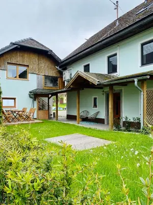 Ein Garten an der Unterkunft Gutshof zum Wurzgarten